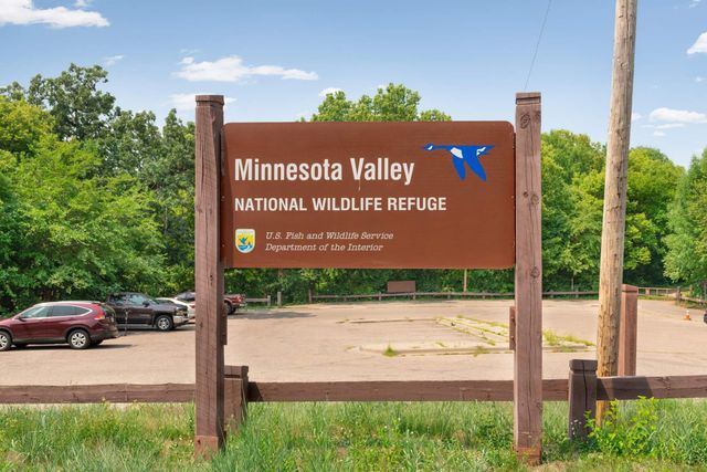 10935 Oregon Avenue S, Bloomington, MN 55438