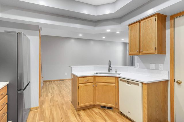 10935 Oregon Avenue S, Bloomington, MN 55438