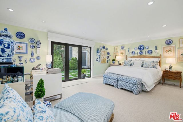 1115 N Bundy Drive, Los Angeles, CA 90049