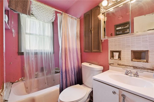 1121 15th Avenue SW, Cedar Rapids, IA 52404