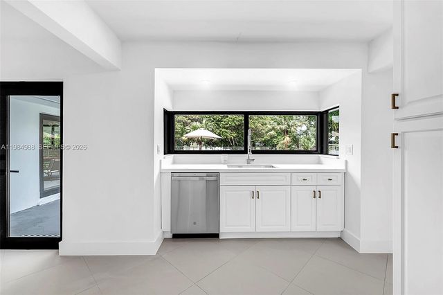 11640 SW 99th Ct, Miami, FL 33176