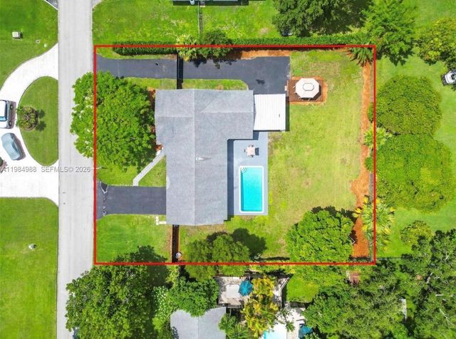 11640 SW 99th Ct, Miami, FL 33176