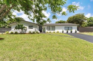 11640 SW 99th Ct, Miami, FL 33176