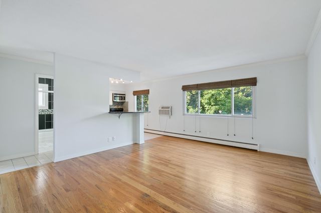 2639 Colfax Avenue S 101, Minneapolis, MN 55408