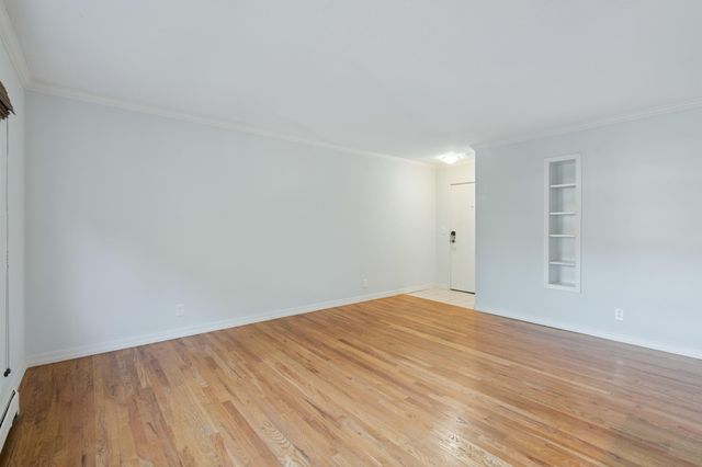 2639 Colfax Avenue S 101, Minneapolis, MN 55408