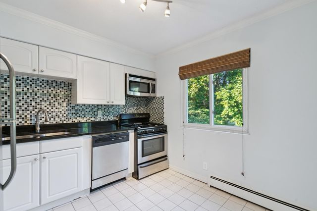 2639 Colfax Avenue S 101, Minneapolis, MN 55408