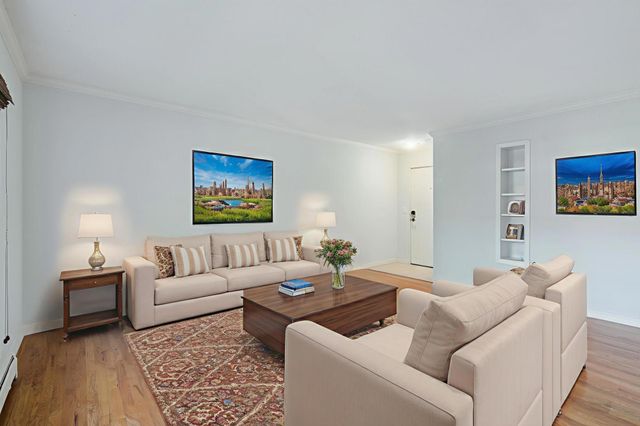 2639 Colfax Avenue S 101, Minneapolis, MN 55408