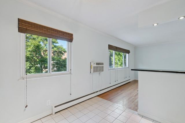 2639 Colfax Avenue S 101, Minneapolis, MN 55408