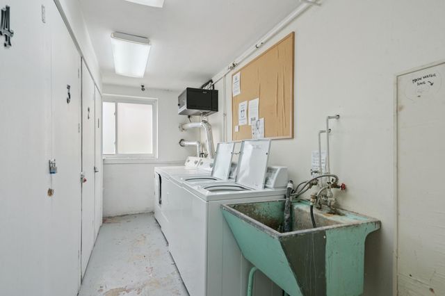 2639 Colfax Avenue S 101, Minneapolis, MN 55408