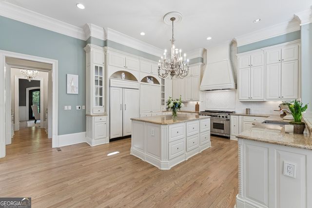 4235 Regency Court NW, Atlanta, GA 30327