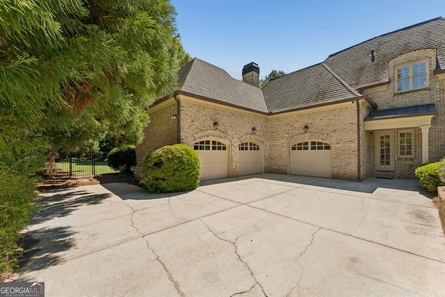 4235 Regency Court NW, Atlanta, GA 30327