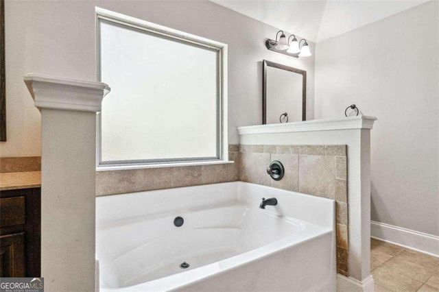 2214 Golden Eagle Drive, Locust Grove, GA 30248