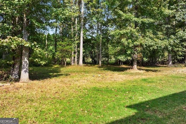 2214 Golden Eagle Drive, Locust Grove, GA 30248