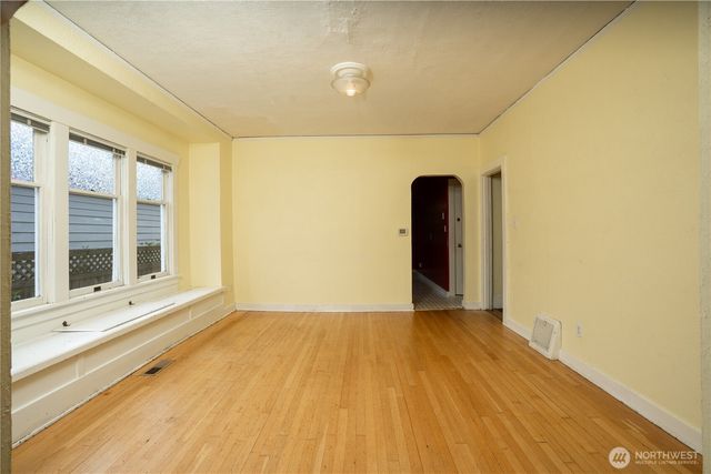 2214 N Washington Street, Tacoma, WA 98406