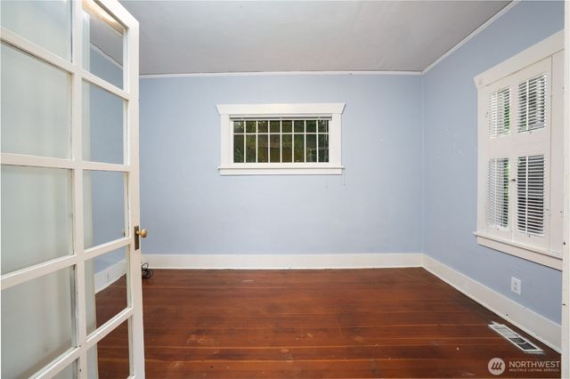 2214 N Washington Street, Tacoma, WA 98406