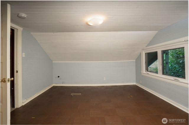 2214 N Washington Street, Tacoma, WA 98406