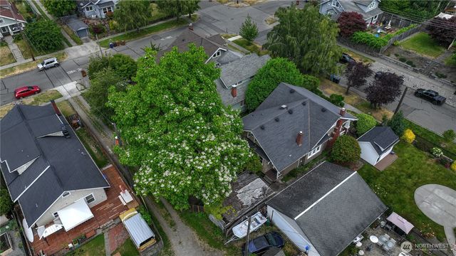 2214 N Washington Street, Tacoma, WA 98406