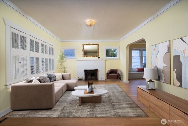 2214 N Washington Street, Tacoma, WA 98406