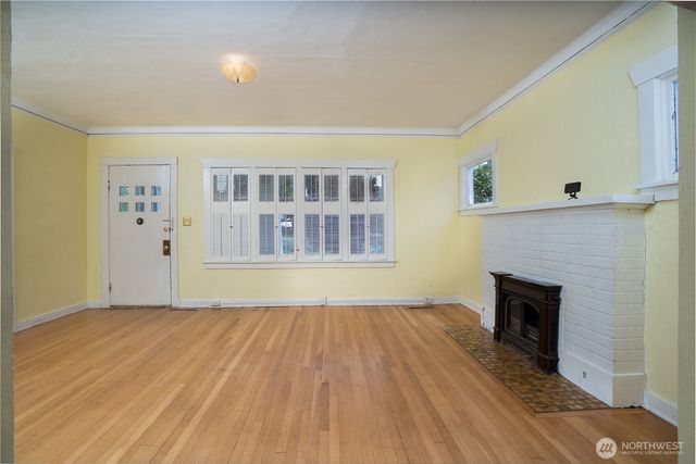 2214 N Washington Street, Tacoma, WA 98406