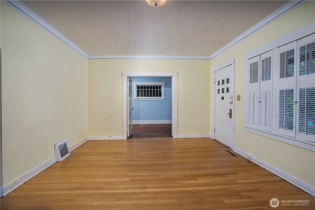 2214 N Washington Street, Tacoma, WA 98406