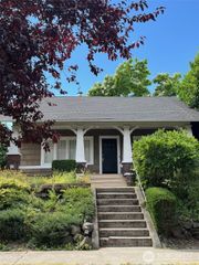 2214 N Washington Street, Tacoma, WA 98406