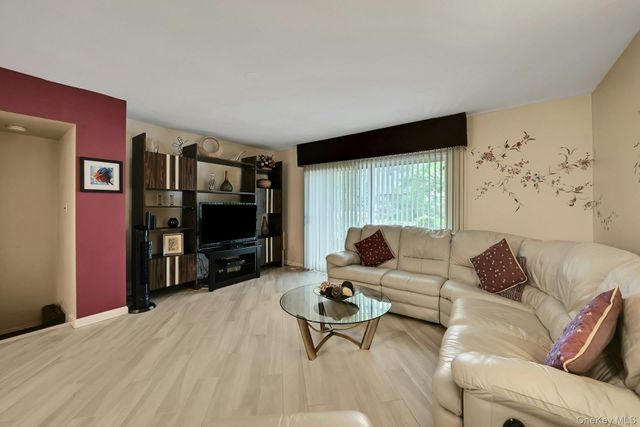 9 Heritage Drive A, New City, NY 10956