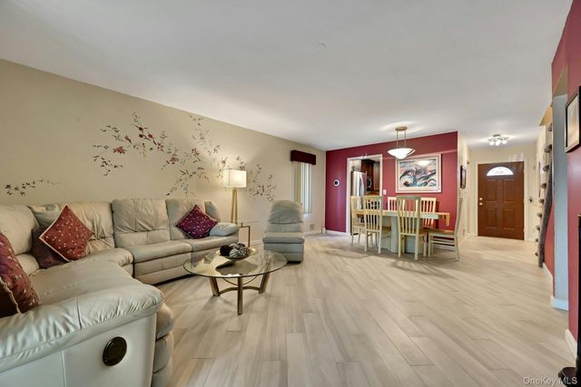 9 Heritage Drive A, New City, NY 10956