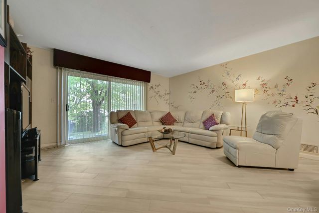 9 Heritage Drive A, New City, NY 10956