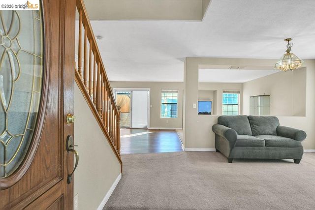 2004 Hedge Way, Brentwood, CA 94513