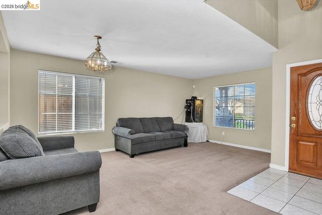 2004 Hedge Way, Brentwood, CA 94513