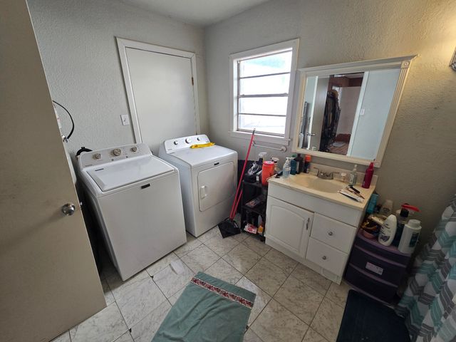 1221 Texas 83, Denver City, TX 79323