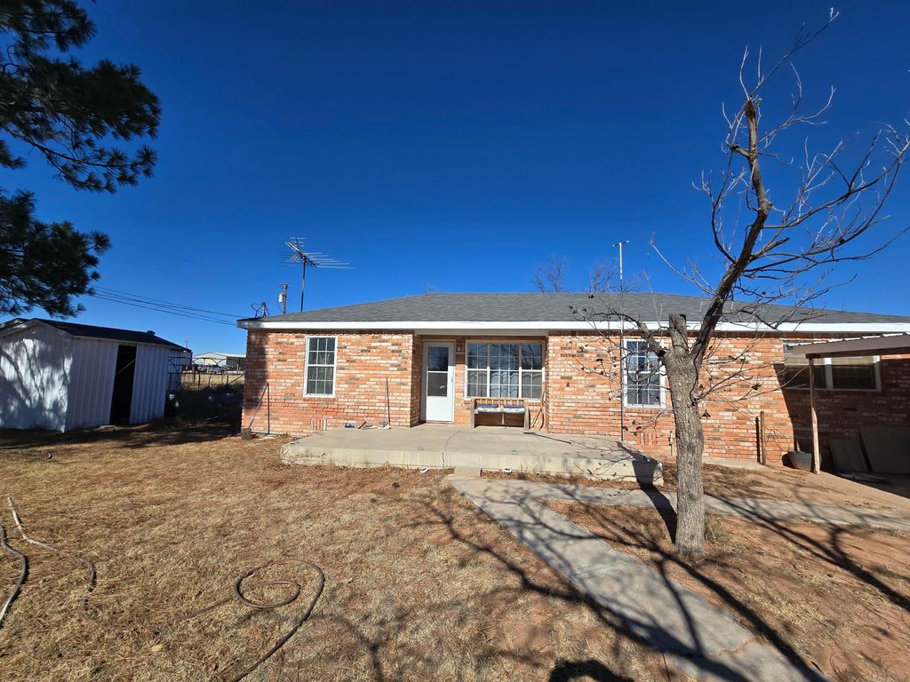 1221 Texas 83, Denver City, TX 79323