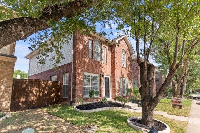9435 Blue Jay Way, Irving, TX 75063