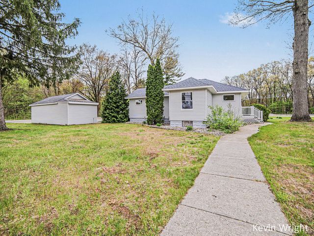 5948 Holton Road, Dalton Twp, MI 49457