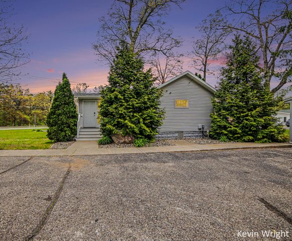 5948 Holton Road, Dalton Twp, MI 49457