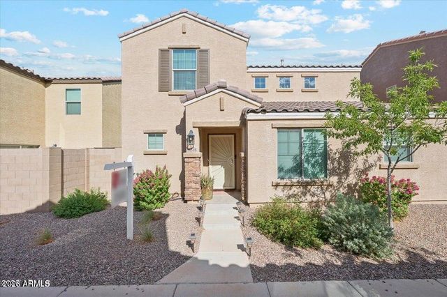 8215 W ALBENIZ Place, Phoenix, AZ 85043