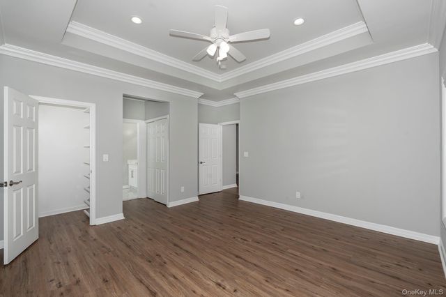 37 Oak Ridge Circle 37, Ridge, NY 11961