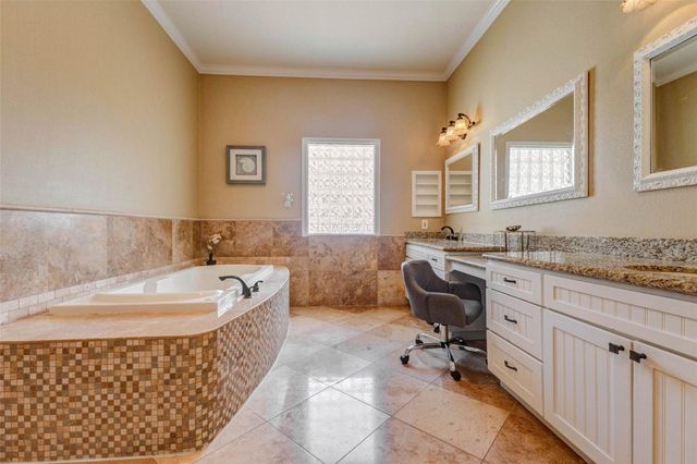 5610 Westerham Street, Weston Lakes, TX 77441