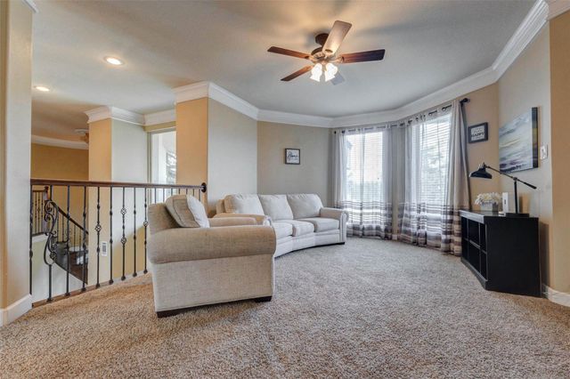 5610 Westerham Street, Weston Lakes, TX 77441