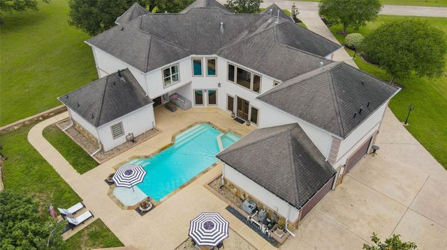 5610 Westerham Street, Weston Lakes, TX 77441