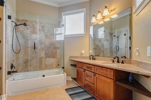 5610 Westerham Street, Weston Lakes, TX 77441