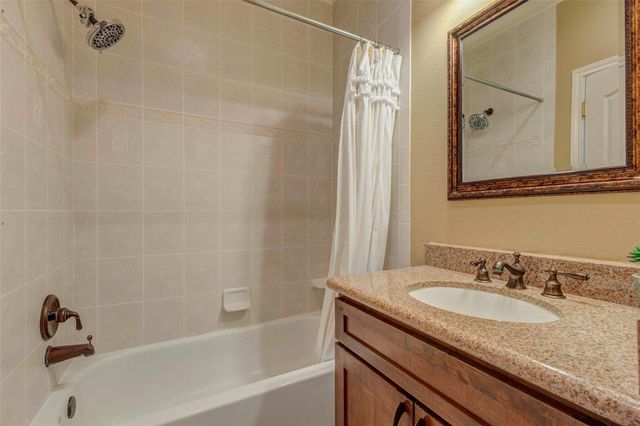 5610 Westerham Street, Weston Lakes, TX 77441