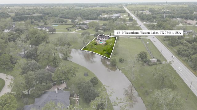 5610 Westerham Street, Weston Lakes, TX 77441