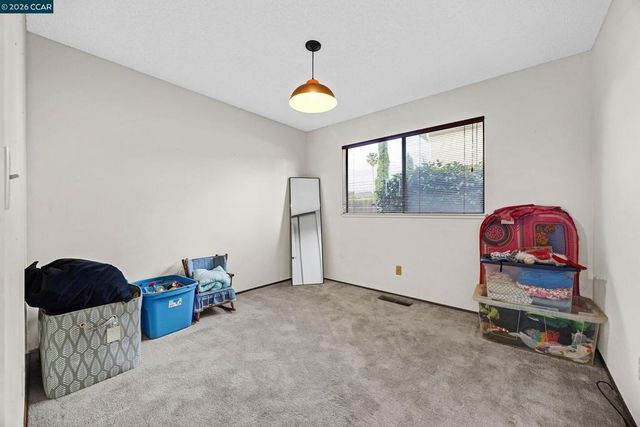 1372 Fascination Cir, Richmond, CA 94803