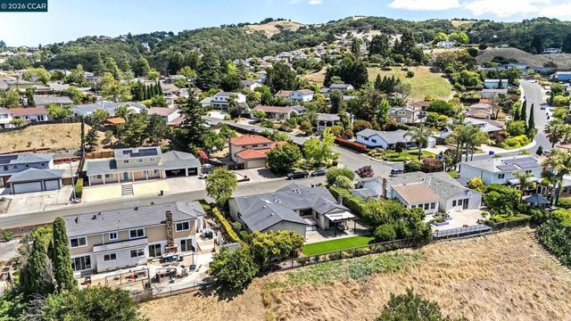 1372 Fascination Cir, Richmond, CA 94803