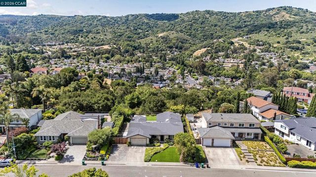 1372 Fascination Cir, Richmond, CA 94803