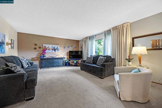 1372 Fascination Cir, Richmond, CA 94803
