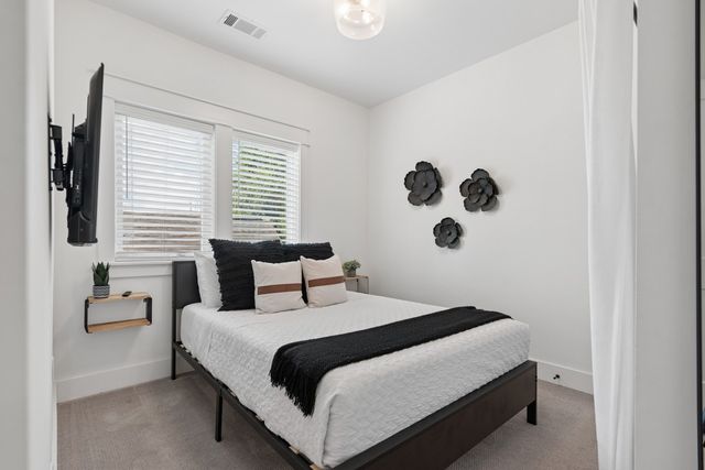 332 Douglas Ave, Nashville, TN 37207
