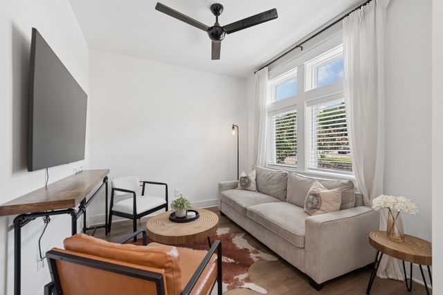 332 Douglas Ave, Nashville, TN 37207