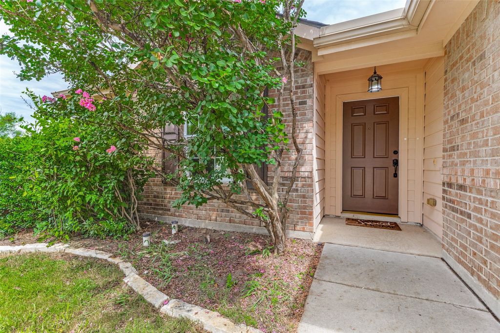 12301 Angel Food Lane, Fort Worth, TX 76244
